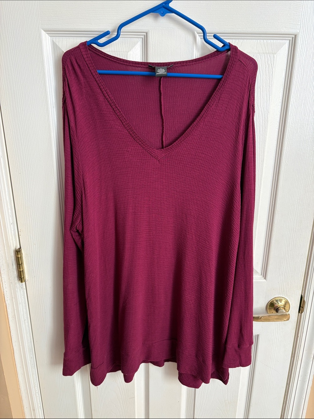 Adrianna Papell oversized XL cranberry Waffle-Knit V-Neck Long Sleeve Top